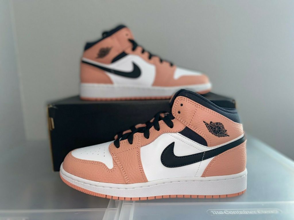 Jordan 1 Mid Pink Quartz GS