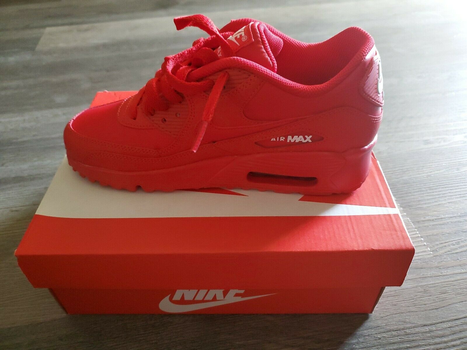 Nike Air Max 90 Triple Red