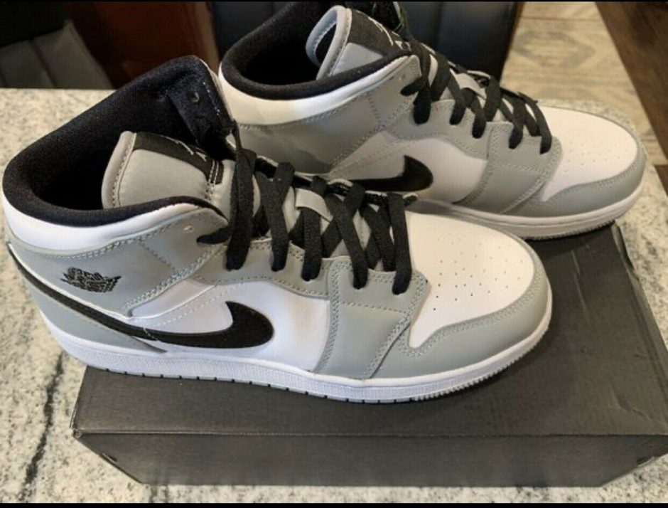 Jordan 1 Mid Light Smoke Grey GS For Sale - Kicks Collector